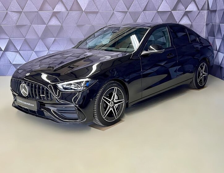 Mercedes-Benz Třídy C Sedan / Limuzína 2,0 l 190 kw