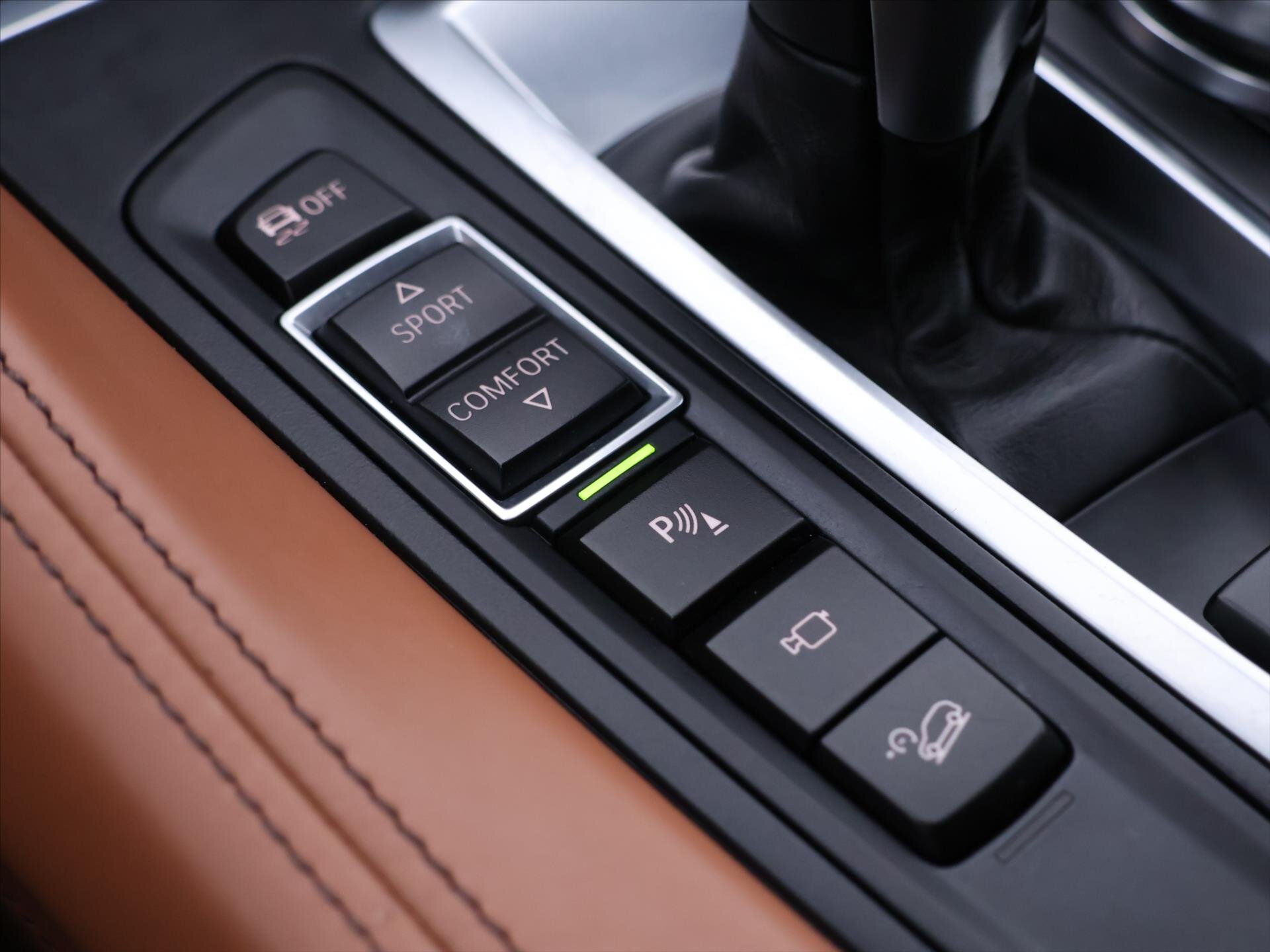 BMW X6 SUV 3,0 l 230 kw