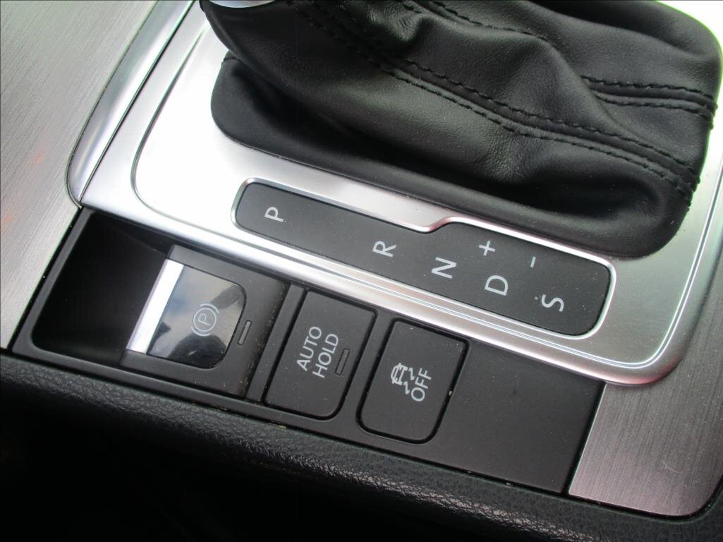 Volkswagen Passat Kombi 1,4 l 90 kw