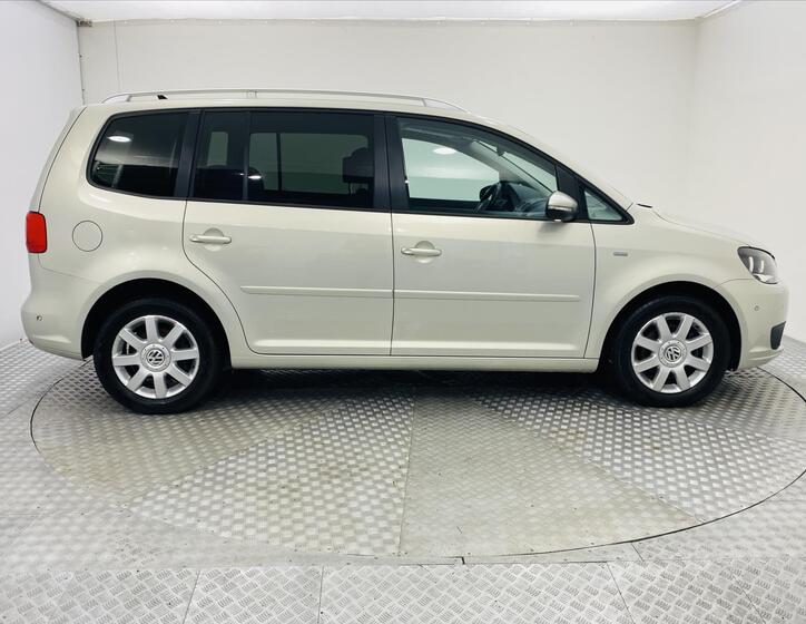 Volkswagen Touran 26