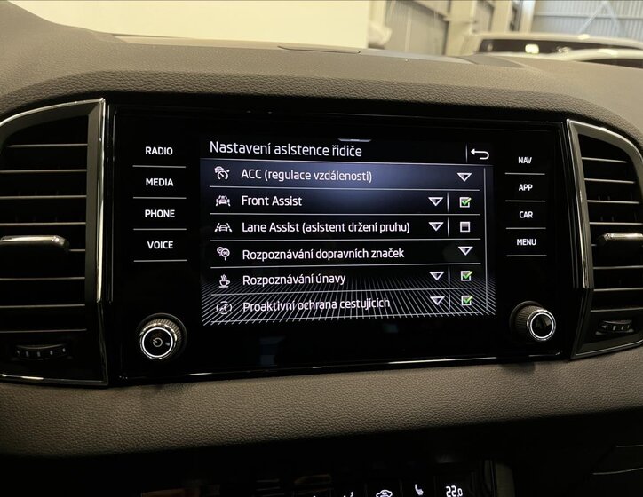 Škoda Karoq SUV / Terénní 2,0 l 85 kw