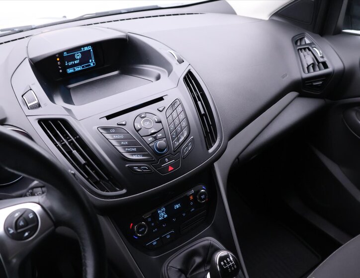 Ford Kuga SUV / Terénní 2,0 l 103 kw