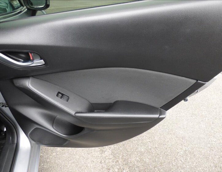 Mazda 3 Hatchback 2,0 l 121 kw