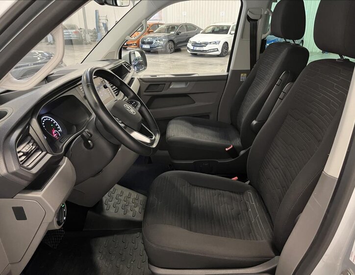 Volkswagen Caravelle 20