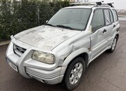 Suzuki Grand Vitara 1
