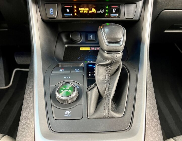 Toyota RAV4 SUV 2,5 l 163 kw