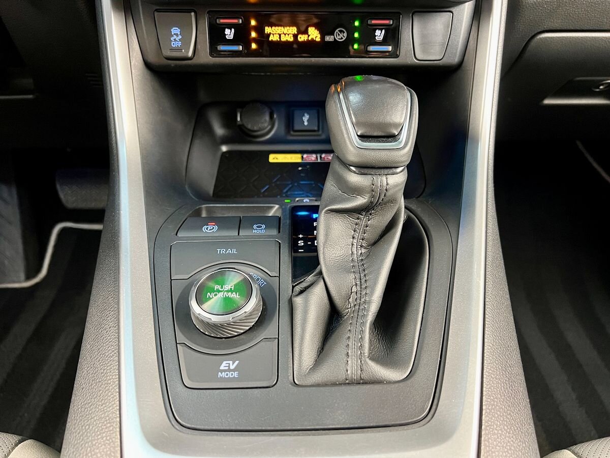 Toyota RAV4 SUV 2,5 l 163 kw