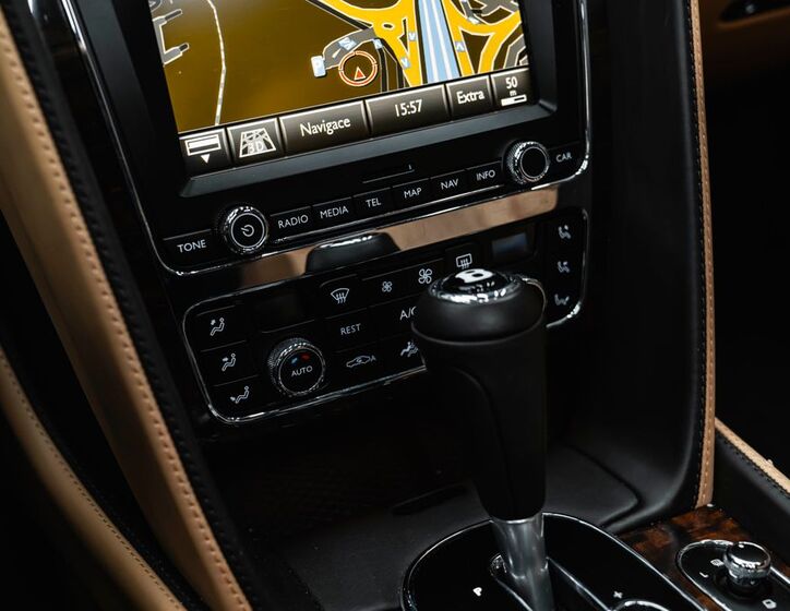 Bentley Flying Spur 10