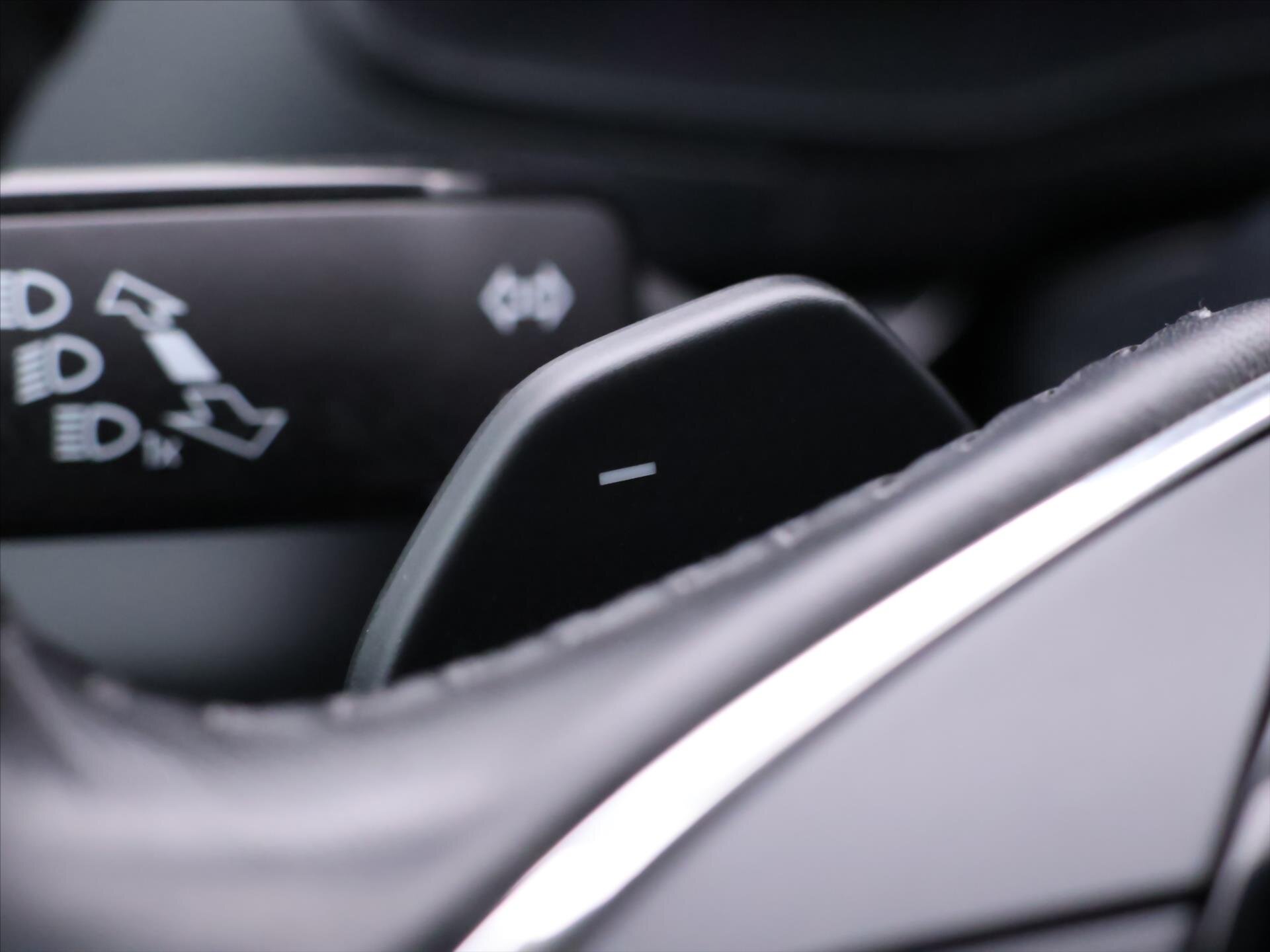 Škoda Karoq SUV / Terénní 2,0 l 110 kw