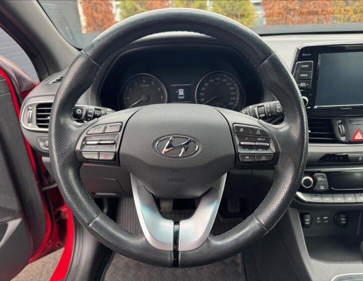 Hyundai i30 Kombi 1,4 l 103 kw