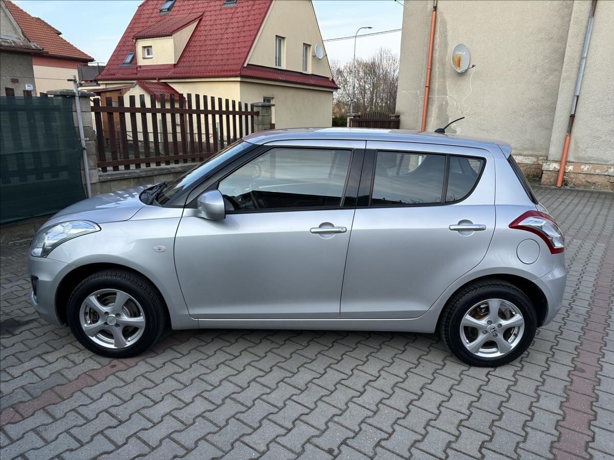 Suzuki Swift Hatchback 1,2 l 69 kw