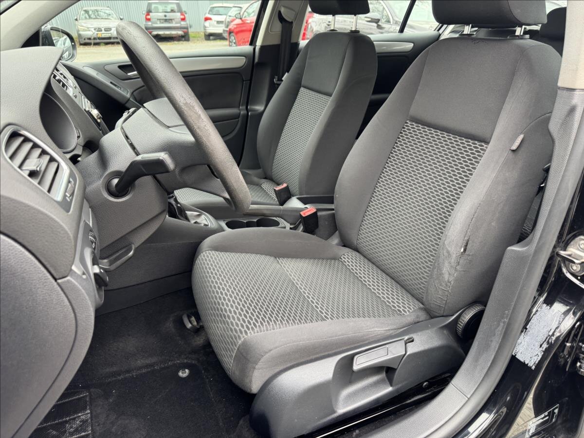 Volkswagen Golf Hatchback 1,6 l 77 kw