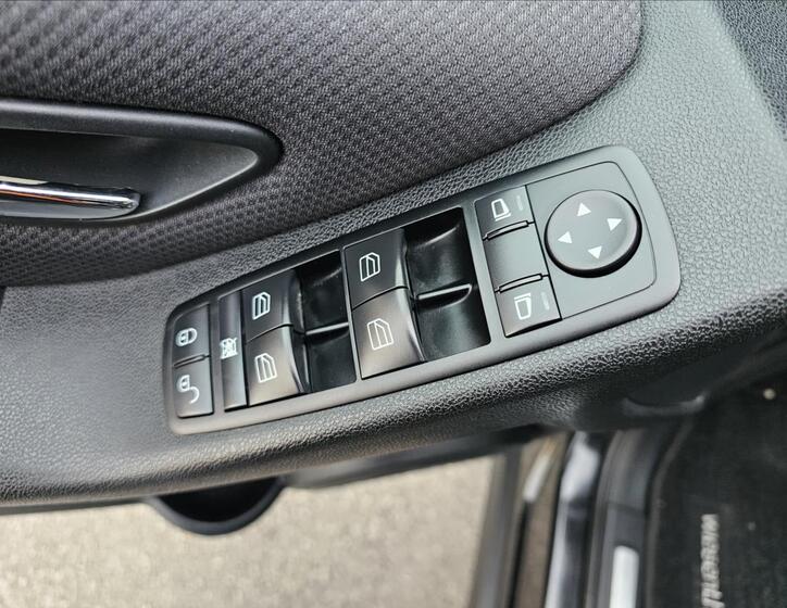 Mercedes-Benz Třídy A 16