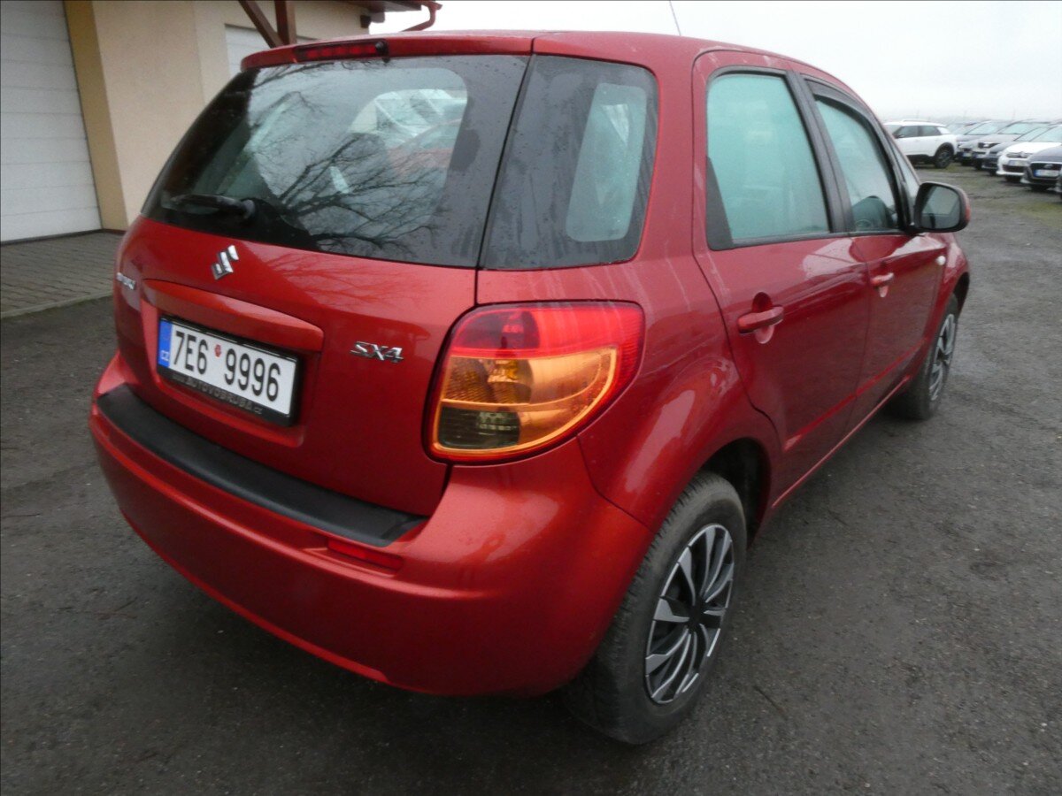 Suzuki SX4 Hatchback 1,6 l 79 kw