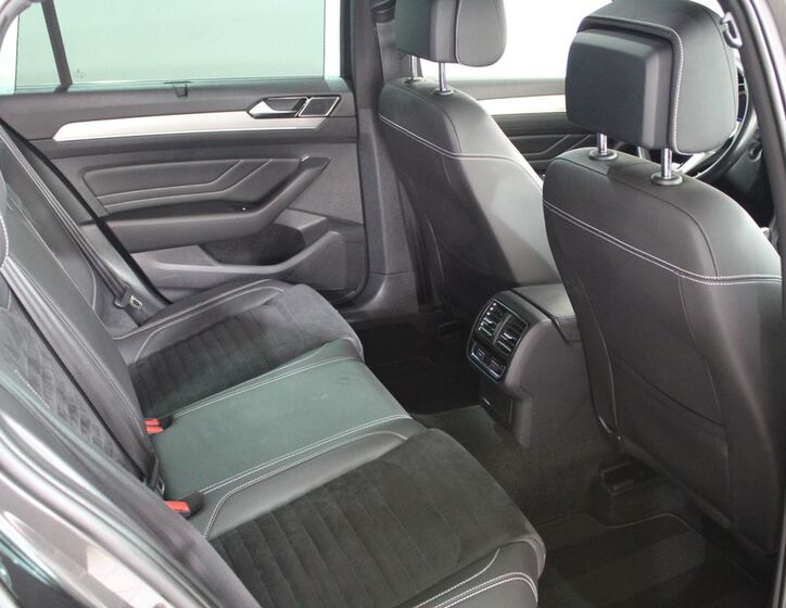 Volkswagen Passat 10