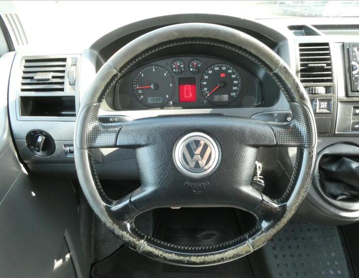 Volkswagen Caravelle 34