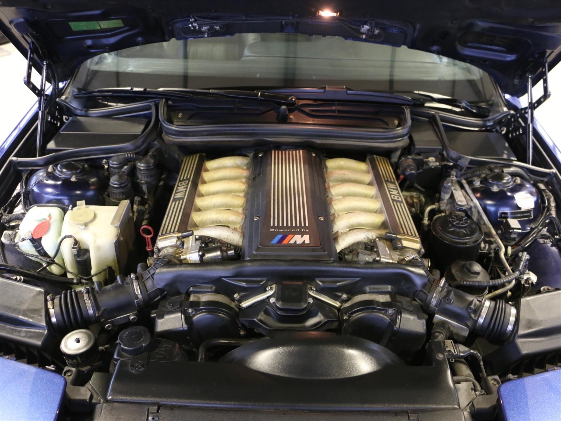 BMW Řada 8 Kupé 5,6 l 280 kw