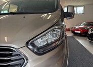 Ford Tourneo Custom 8