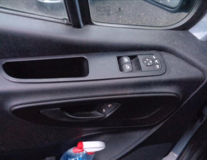 Mercedes-Benz Sprinter Kombi 2,1 l 105 kw