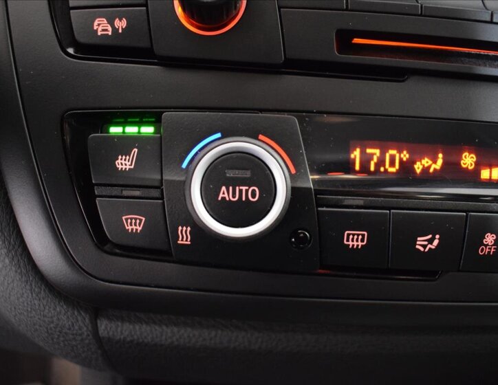 BMW Řada 3 Sedan / Limuzína 1,6 l 100 kw