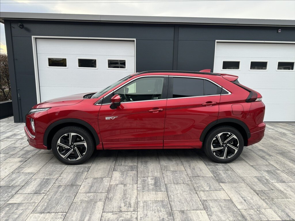 Mitsubishi Eclipse Cross Kombi 2,4 l 138 kw
