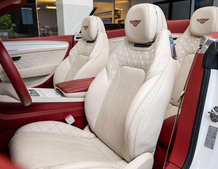 Bentley Continental GTC 7