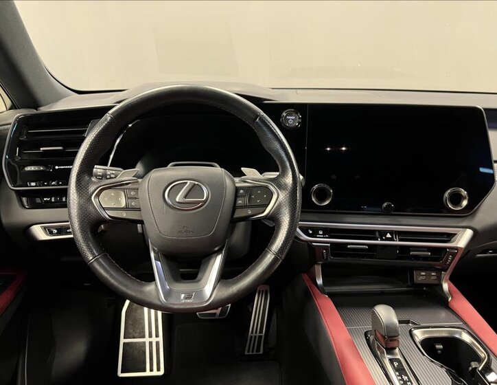 Lexus RX 500h SUV 2,4 l 273 kw