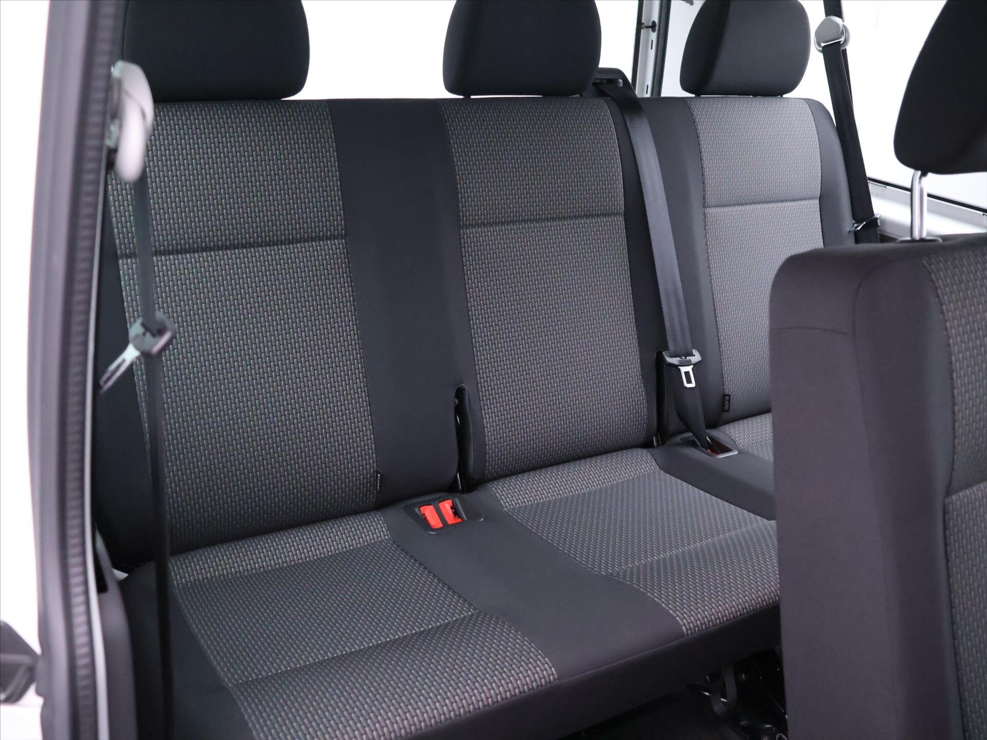 Volkswagen Transporter Kombi 2,0 l 81 kw