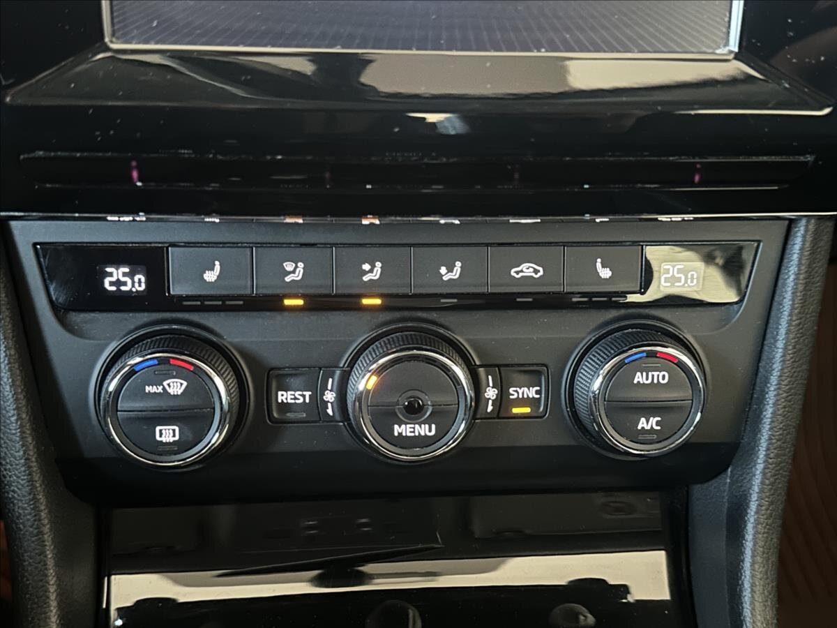 Škoda Superb Kombi 2,0 l 110 kw