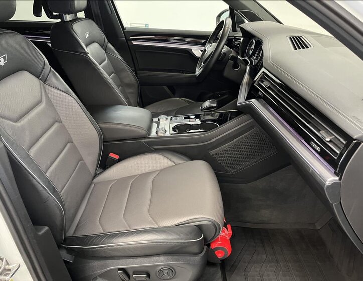 Volkswagen Touareg SUV / Terénní 4,0 l 310 kw