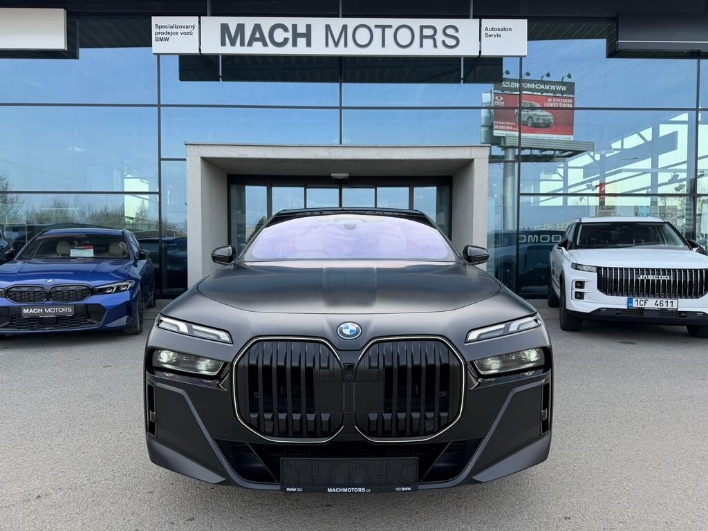 BMW Řada 7 Sedan / Limuzína 3,0 l 360 kw