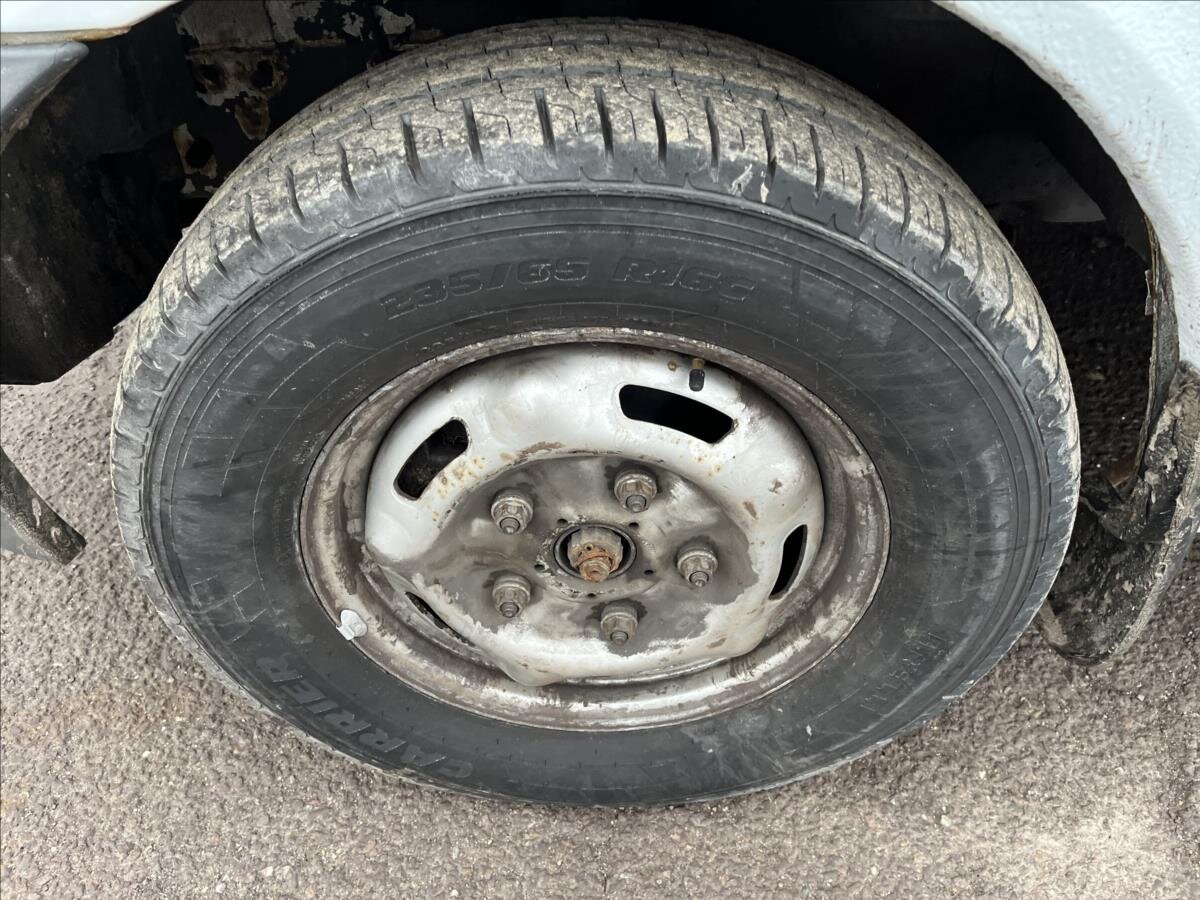 Ford Transit Skříň 2,2 l 74 kw