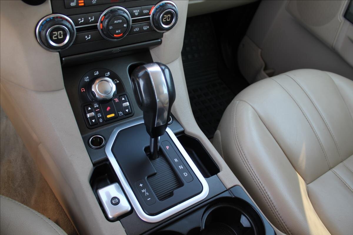 Land Rover Discovery SUV / Terénní 3,0 l 155 kw