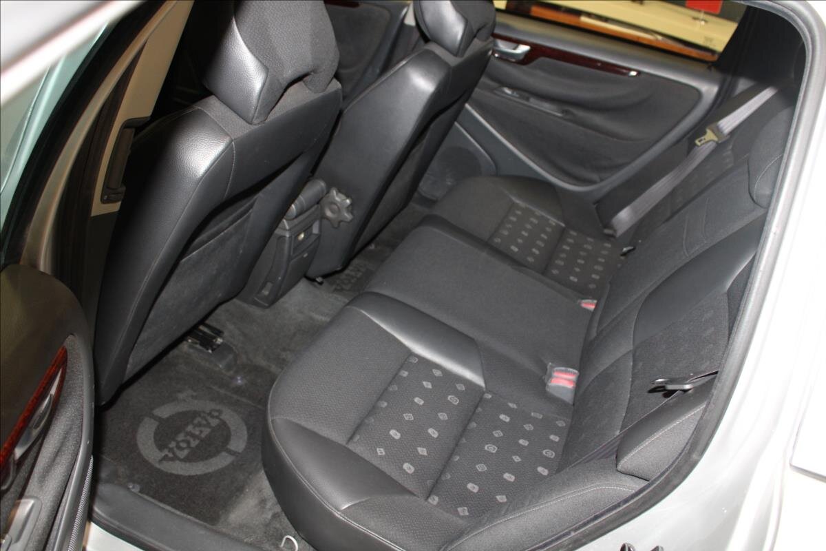 Volvo V70 Kombi 2,4 l 125 kw