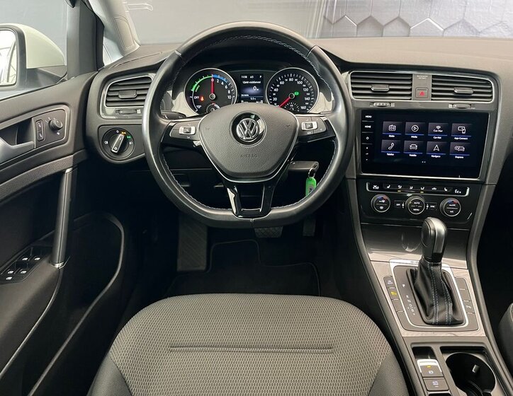 Volkswagen Golf Hatchback 0,0 100 kw