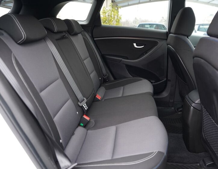 Hyundai i30 Kombi 1,6 l 99 kw