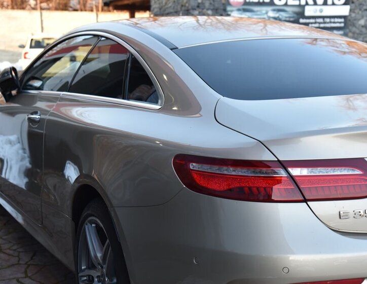 Mercedes-Benz Třídy E 11