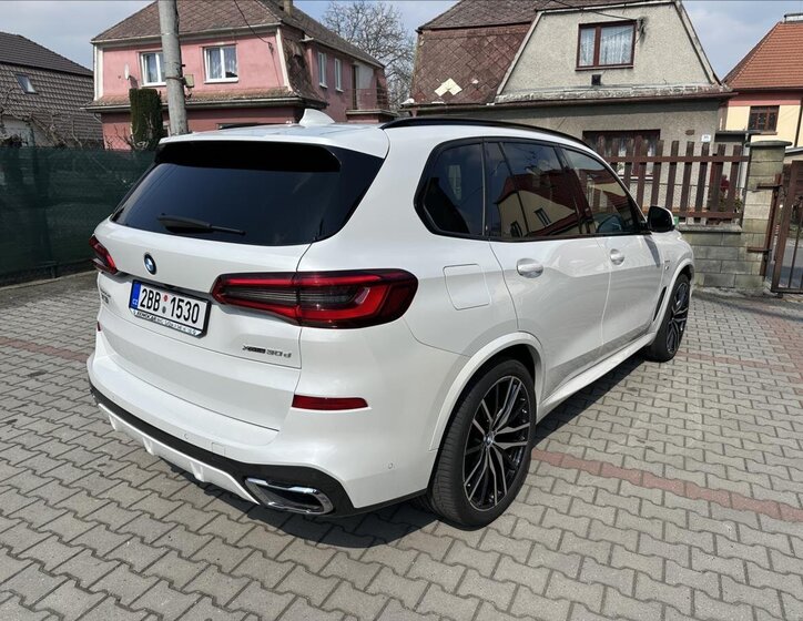 BMW X5 SUV / Terénní 3,0 l 195 kw
