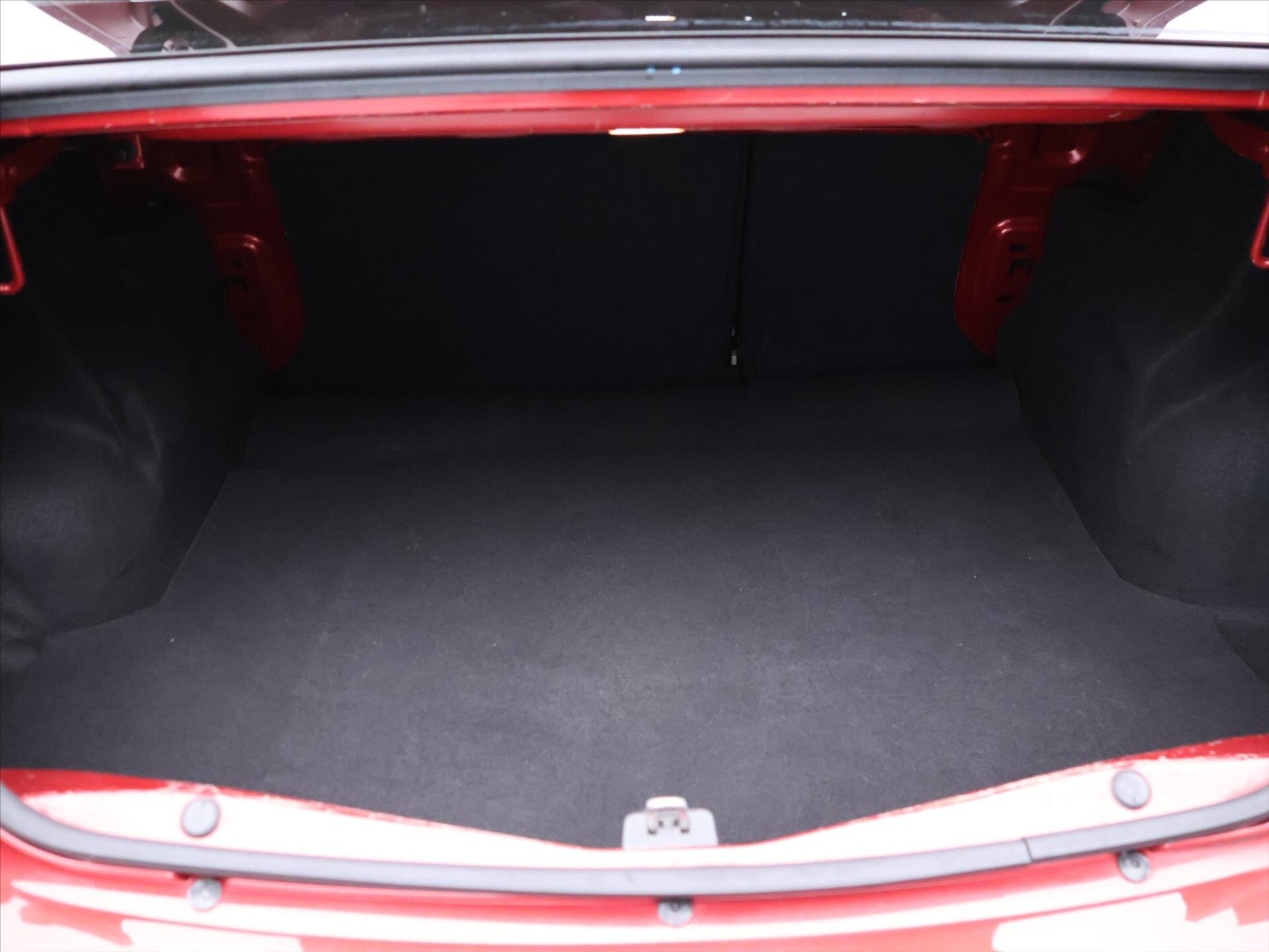 Dacia Logan Sedan / Limuzína 1,1 l 55 kw