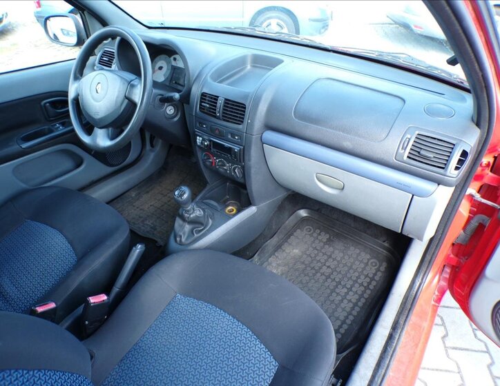 Renault Thalia Sedan / Limuzína 1,1 l 55 kw