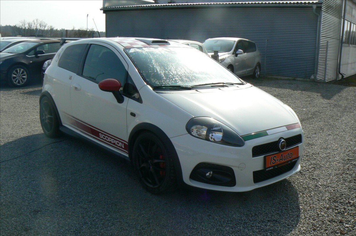 Fiat Grande Punto Hatchback 1,4 l 114 kw