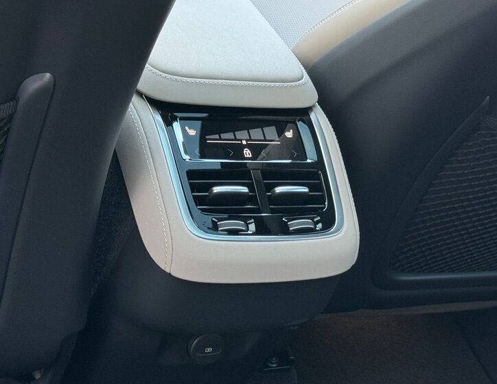 Volvo XC90 SUV / Terénní 2,0 l 184 kw