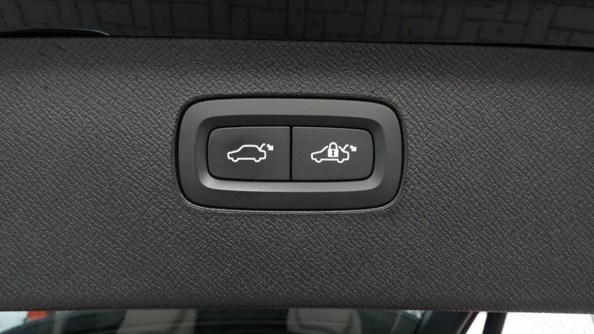 Volvo XC90 SUV / Terénní 2,0 l 173 kw