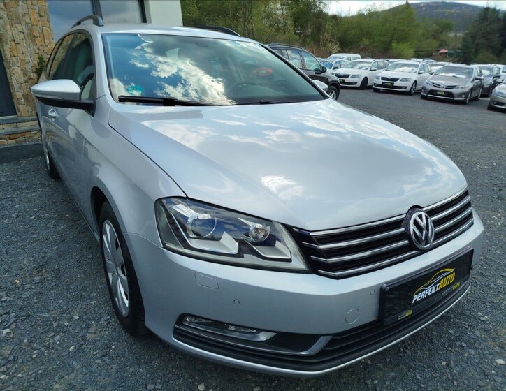 Volkswagen Passat Kombi 2,0 l 103 kw