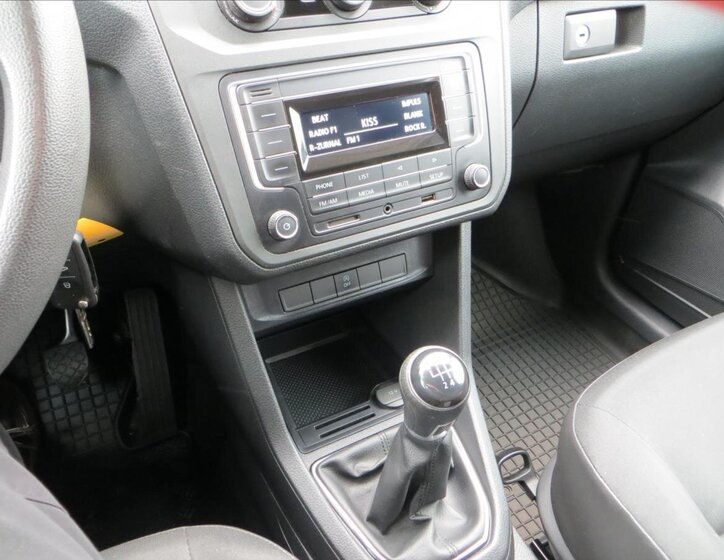 Volkswagen Caddy Skříň 1,4 l 81 kw