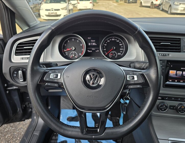 Volkswagen Golf Hatchback 1,2 l 63 kw