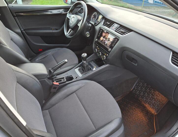 Škoda Octavia 13