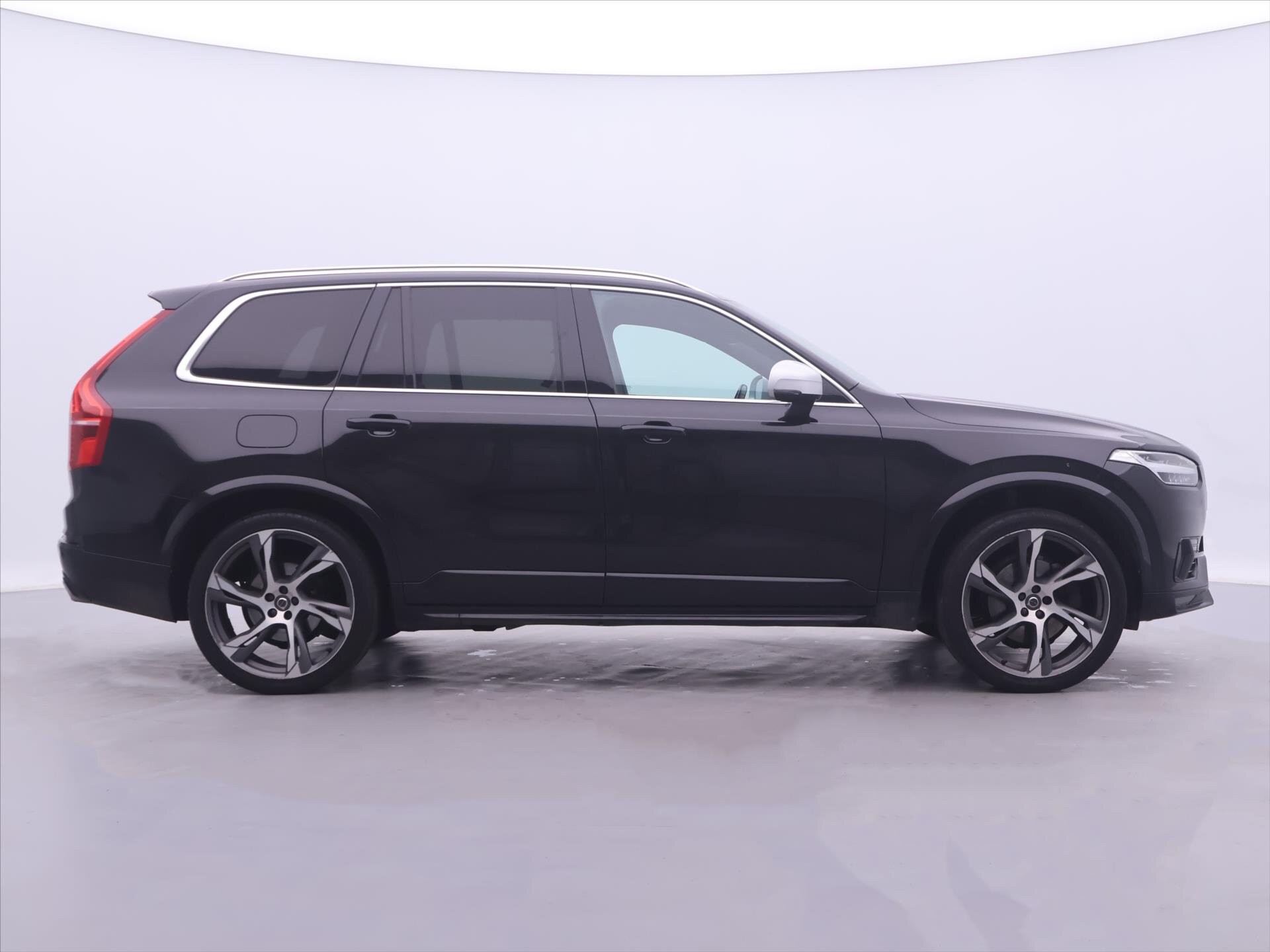 Volvo XC90 SUV / Terénní 2,0 l 173 kw