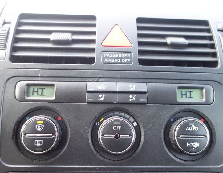 Volkswagen Touran 25