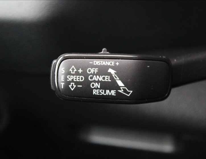 Škoda Karoq SUV / Terénní 1,5 l 110 kw